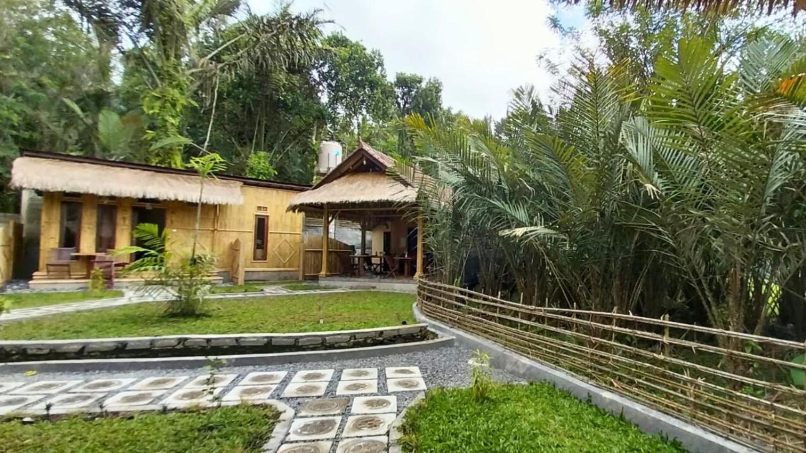 Pondok Sapta Sallaca Selat Εξωτερικό φωτογραφία
